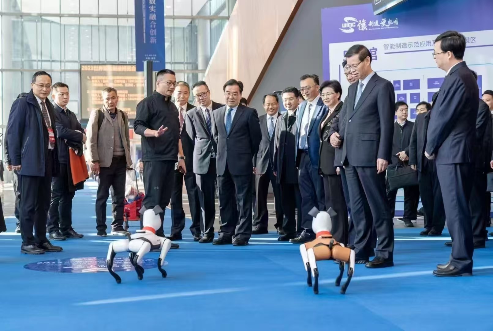 1.集團“科易貸”服務的科技企業產品亮相世界智能制造博覽會.jpg